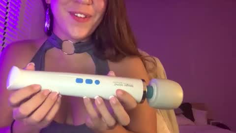 Lainey online show from January 6, 3:21 am