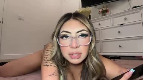 lalaxxo online show from May 15, 4:10 am