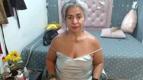 lalisha online show from April 23, 2:52 am