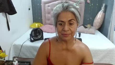 lalisha online show from May 3, 2:06 am