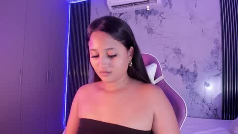 Laura online show from October 25, 12:17 pm