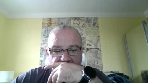 lamabama online show from December 4, 1:33 pm