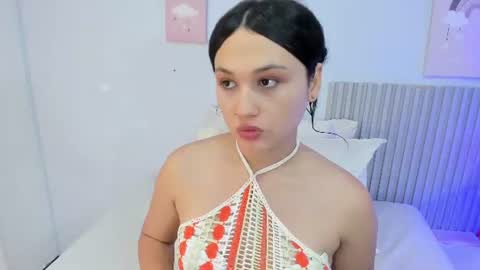 Lana online show from June 17, 8:25 pm