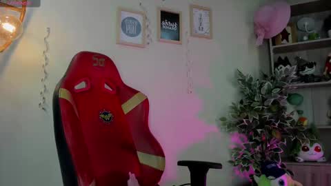 Lana online show from September 18, 1:26 pm