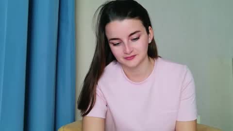 lana_gl online show from May 13, 7:07 am