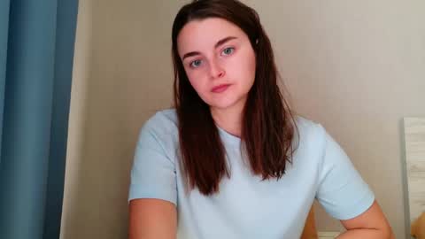 lana_gl online show from May 8, 6:19 am