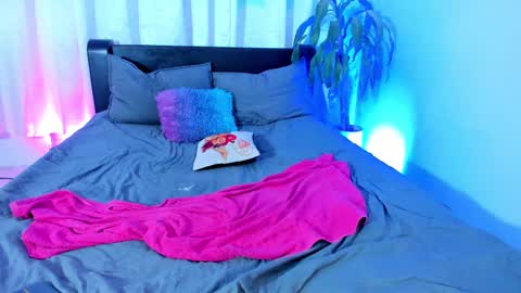 emma online show from February 19, 1:29 am