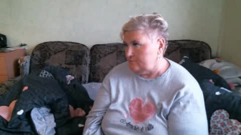 lanacat555 online show from December 2, 11:41 am