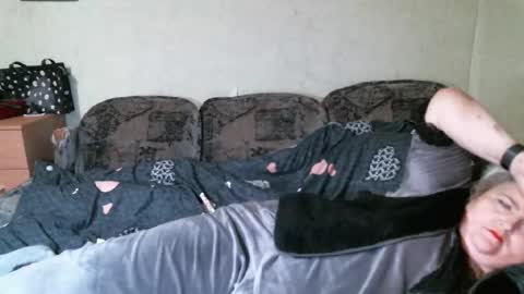 lanacat555 online show from October 23, 10:54 pm