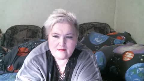 lanacat555 online show from April 30, 9:41 pm