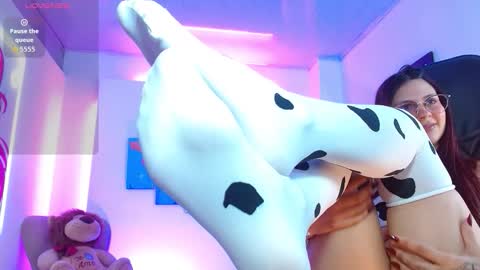 Alana Garcia  online show from November 28, 12:56 pm