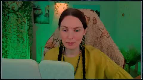 Lana Radiance online show from June 17, 1:05 pm