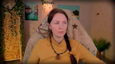 Lana Radiance online show from May 31, 6:09 pm