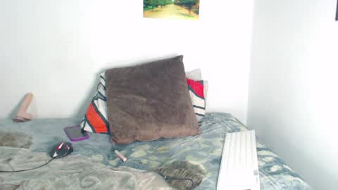 lanarave online show from April 2, 9:38 am