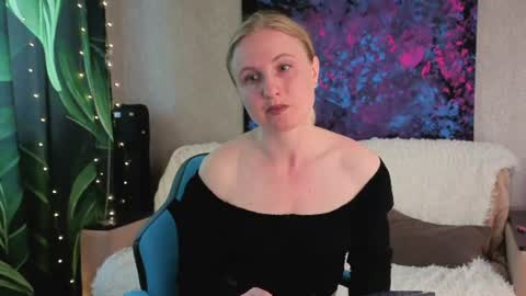 LanaviSmith online show from July 27, 6:11 am