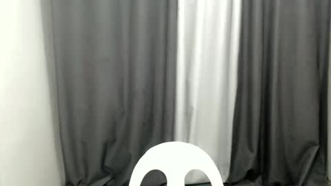 lanawyatt_ online show from March 13, 6:55 pm