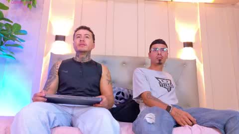 Lance  Max  online show from April 29, 7:19 pm