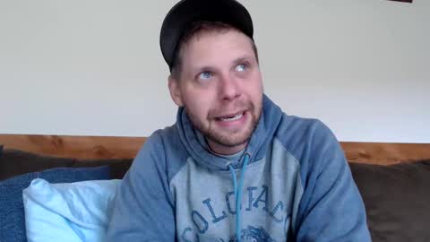 Snapshot of lancehardin chatting on October 21, 3:05 pm Lance online show from October 21, 3:05 pm