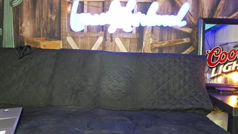 Snapshot of lancehardwood222 chatting on February 2, 2:38 am LANCE online show from February 2, 2:38 am