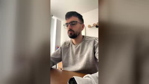 lander920612 online show from March 13, 8:50 am