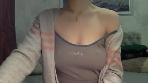 langoria online show from November 6, 6:00 pm