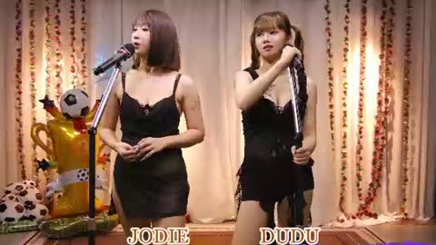 lankwaifong_cindy online show from July 13, 8:18 am