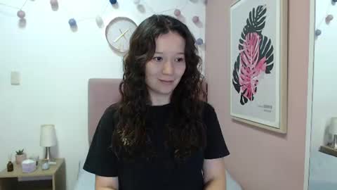 Lanna online show from July 7, 1:26 pm