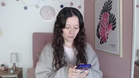 Lanna online show from June 15, 1:03 pm