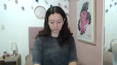 Lanna online show from June 22, 1:07 pm