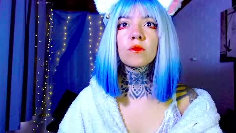 LANNIE   online show from May 6, 12:44 pm