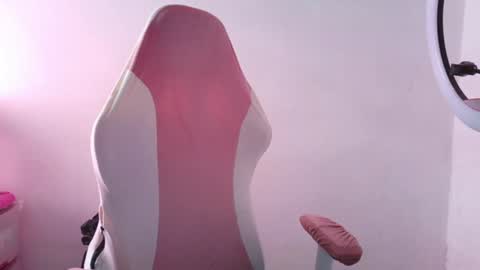 LARA online show from June 22, 7:54 pm