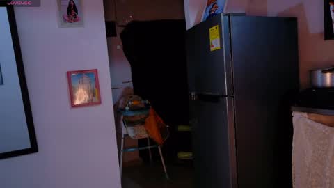 LARA online show from May 2, 2:28 am