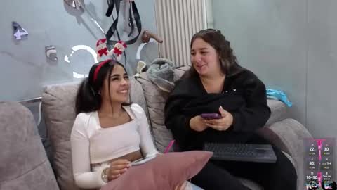 lara_as online show from November 29, 12:07 am