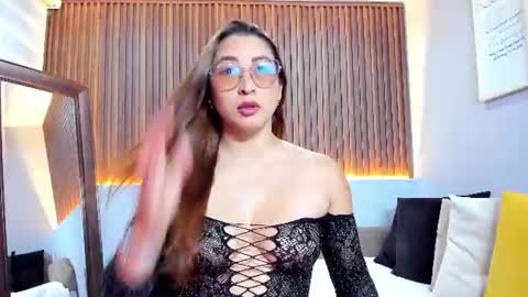      700  200   online show from June 20, 7:42 pm