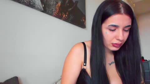 Snapshot of lara_squirtx chatting on January 30, 6:56 am Lara online show from January 30, 6:56 am