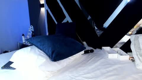 Lara online show from June 11, 12:32 am