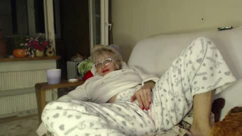 laralhotr online show from March 8, 11:07 pm