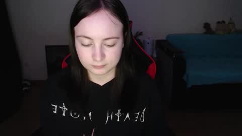 Laralianna online show from December 13, 8:04 pm