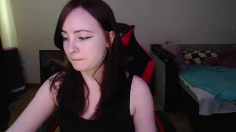 Laralianna online show from April 29, 9:36 am
