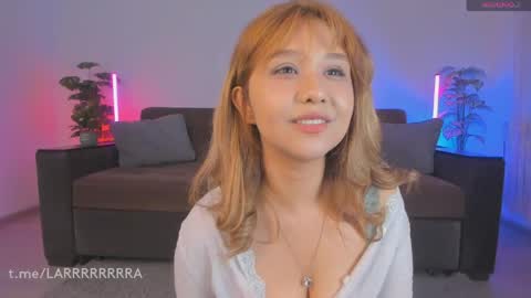 Lara online show from April 30, 7:08 pm