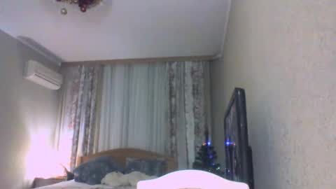 laramrs online show from January 15, 5:11 pm