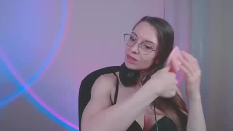 larawintersxxx online show from February 6, 11:07 pm