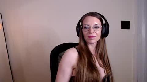 larawintersxxx online show from June 20, 10:05 pm