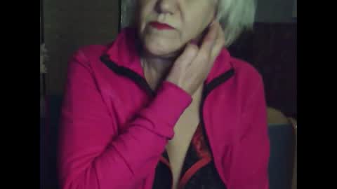 larisaq4ugo24 online show from October 16, 7:02 pm