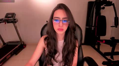 Larisa Smirnov online show from March 11, 4:48 am