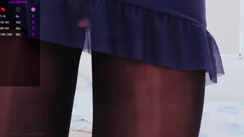 Larissa  online show from January 26, 1:04 pm