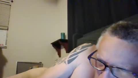 larrymb777 online show from December 2, 8:02 am