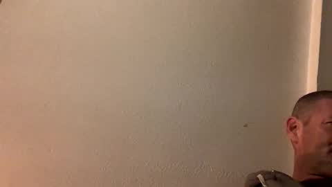 larrythelover23 online show from March 18, 6:52 am