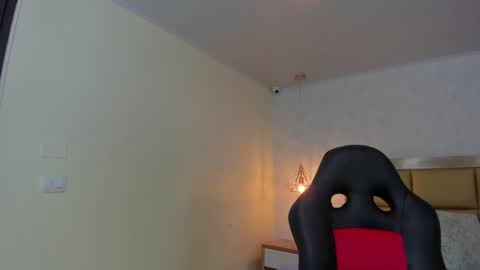  MIA  online show from September 23, 12:21 pm