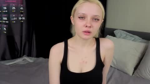 Emilia for my friends Amy online show from December 4, 1:27 am